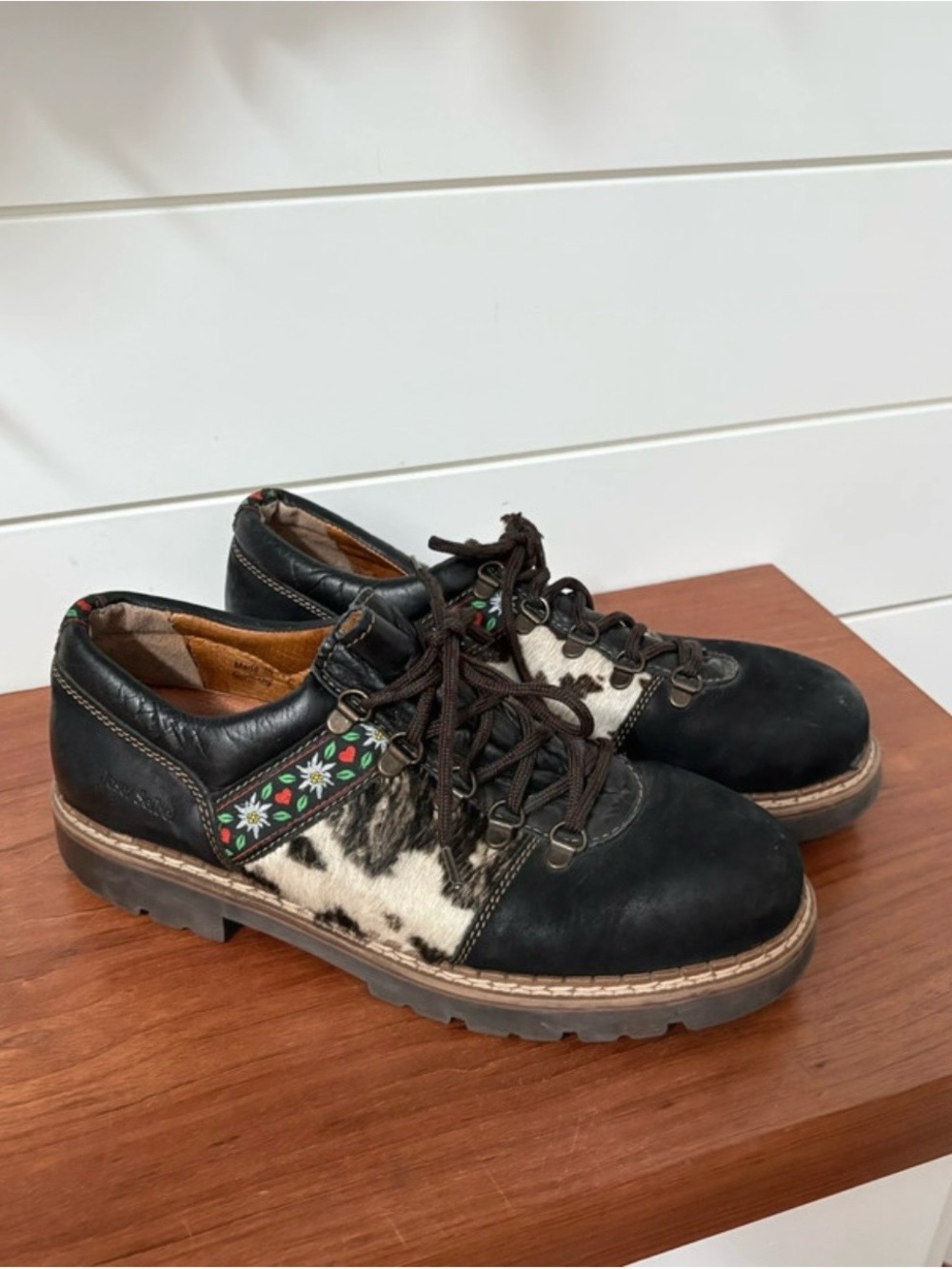 Vintage Josef Seibel Leather Hiking Boots Germany Folk Trim Cowhide EU 41 US 10